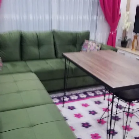 Apartmán Kemeragzi Mevki 32034 *